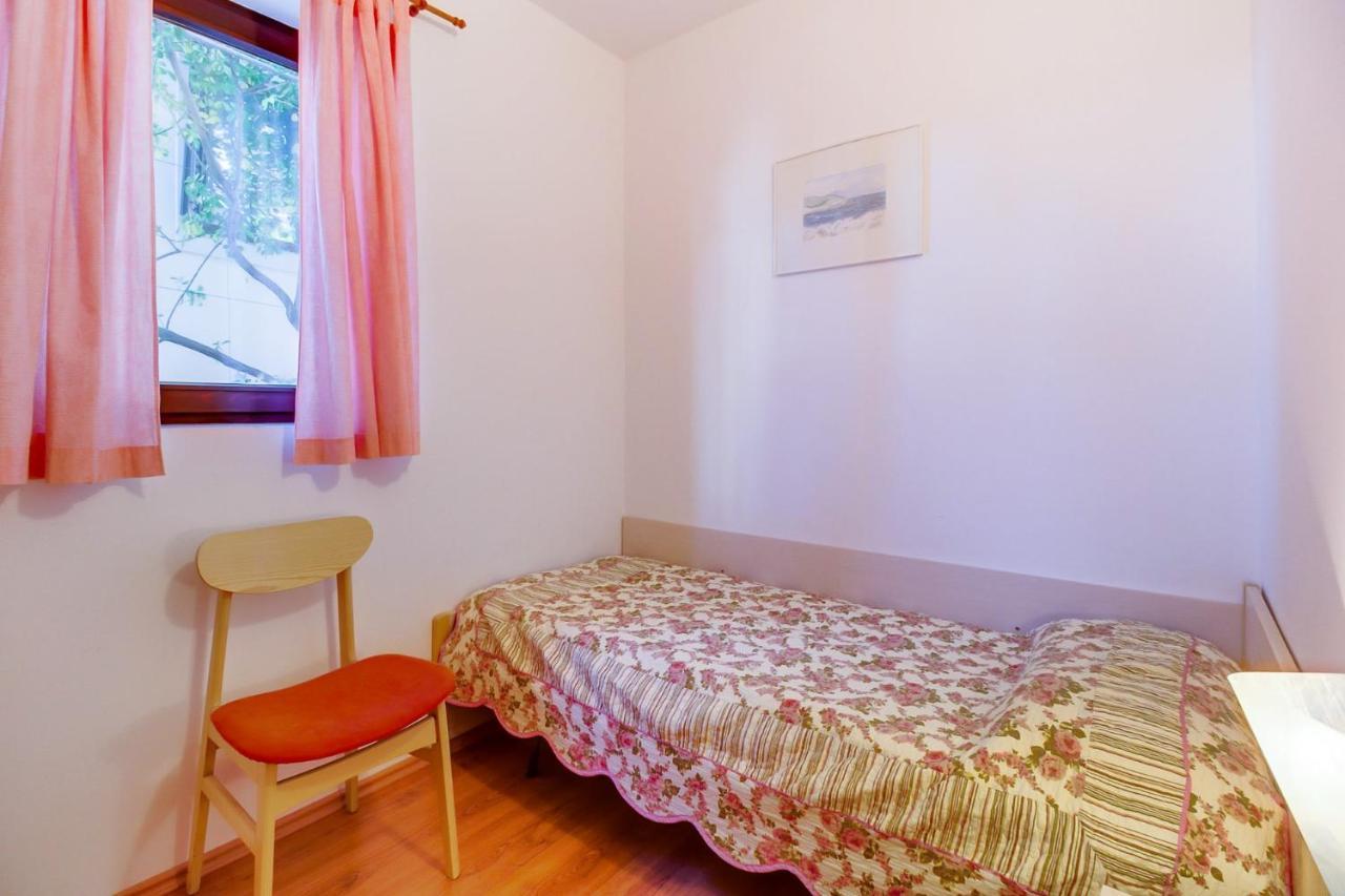 Apartments With A Parking Space Mali Losinj Bagian luar foto