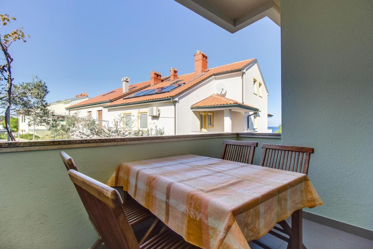 Apartments With A Parking Space Mali Losinj Bagian luar foto